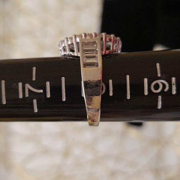 Oval Diamond Simulated Anniversary Ring Size 8 - Picture 7 of 17